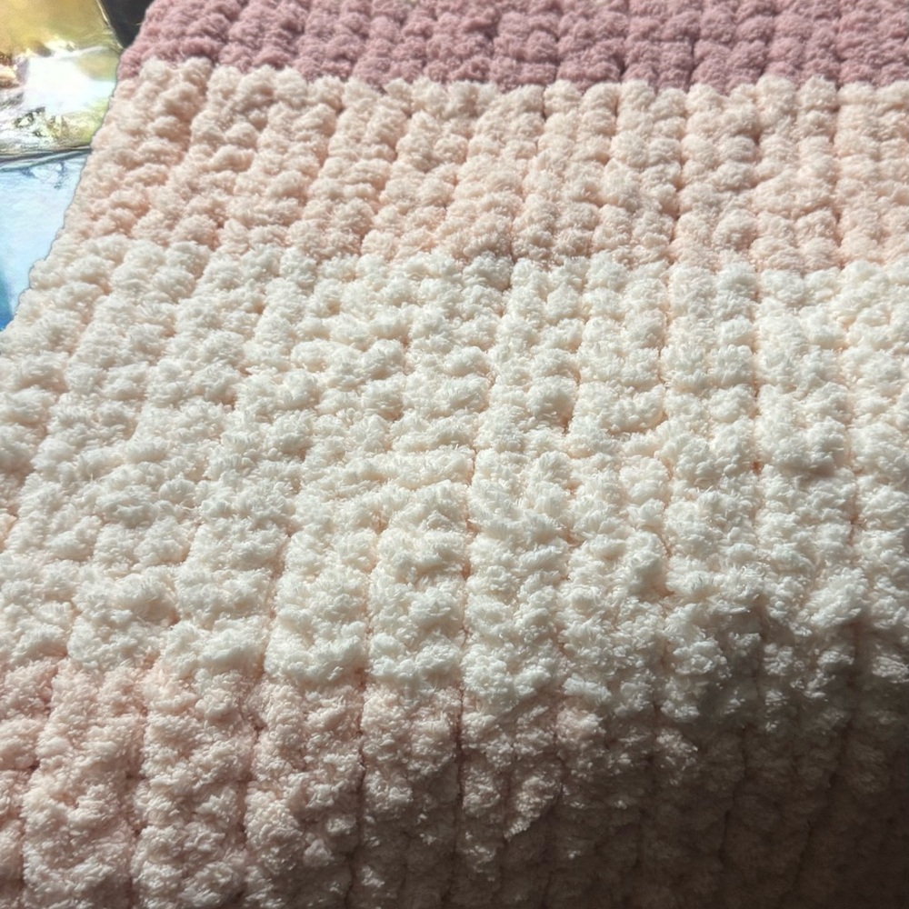 Chunky Knit Pink and Cream Throw Blanket